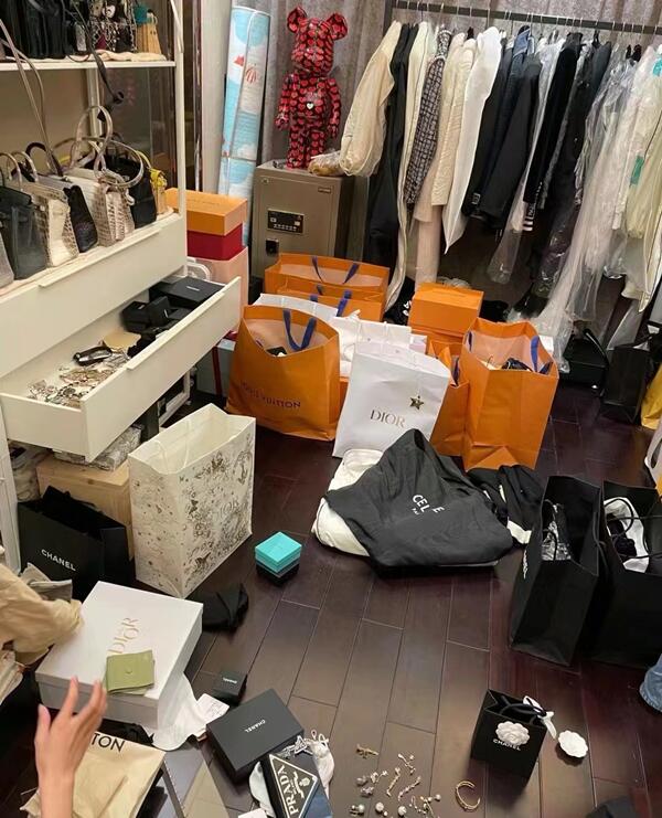 湘西回收顶奢鞋服